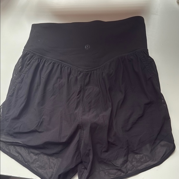 Lululemon Athletica Black Athletic Shorts with High-Rise Waistband - Picture 3 of 4